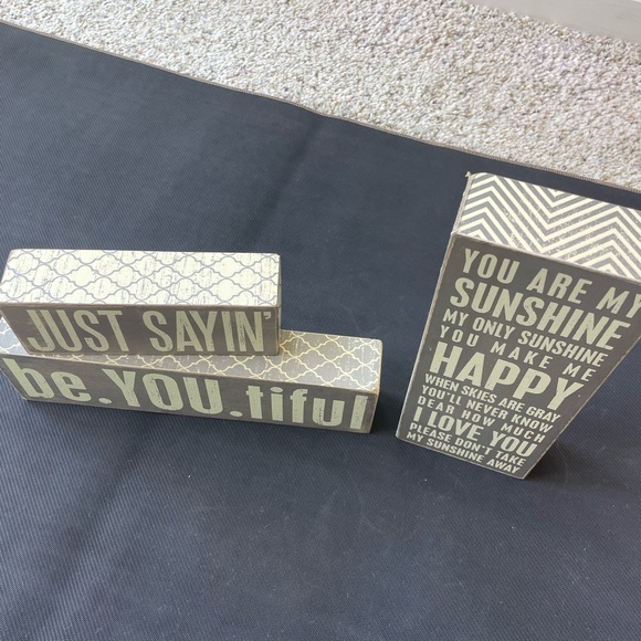 FRANCESCA’S decorative quote signs - Picture 2 of 3